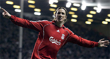 EL LIVEPOOL PUEDE VERSE OBLIGADO A VENDER A F.TORRES